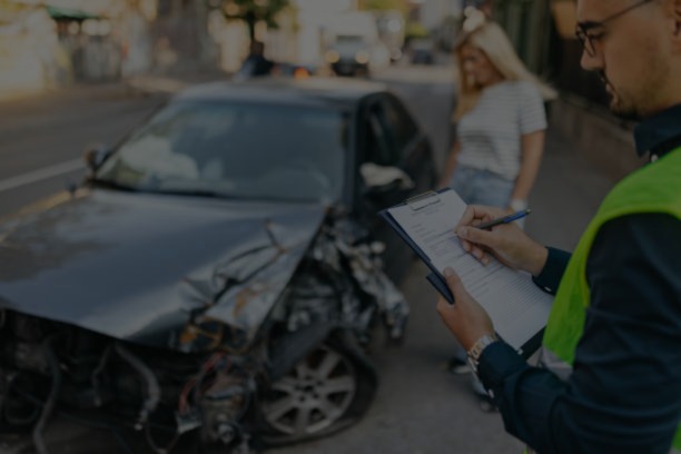 Trafik Kazası Geçirdiğiniz Anda Bizi Arayın! Kaza Yerine Geliyoruz Kaza Tutanağınızı Düzenliyoruz